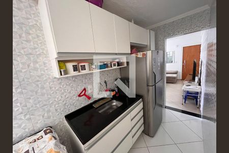 Cozinha  de apartamento à venda com 2 quartos, 47m² em Bairro dos Casa, São Bernardo do Campo