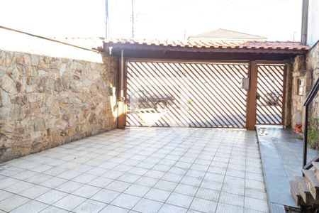 Área Externa de casa à venda com 4 quartos, 175m² em Parque Renato Maia, Guarulhos