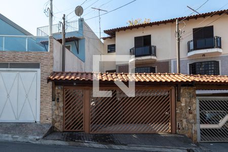 Fachada de casa à venda com 4 quartos, 175m² em Parque Renato Maia, Guarulhos