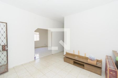 Sala de casa à venda com 4 quartos, 500m² em Jardim Industrial, Contagem