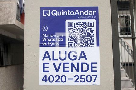 Plaquinha de casa à venda com 3 quartos, 248m² em Centro Histórico, Porto Alegre