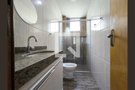Banheiro de apartamento à venda com 3 quartos, 68m² em Santa Amelia, Belo Horizonte