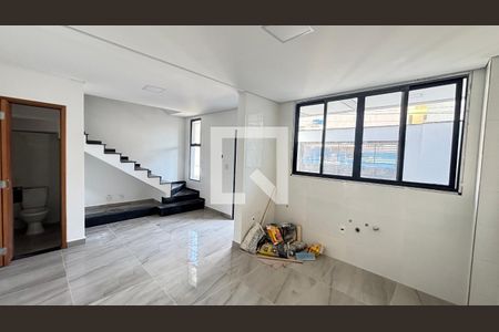 Sala/Cozinha de casa à venda com 2 quartos, 70m² em Vila Alto de Santo Andre, Santo André