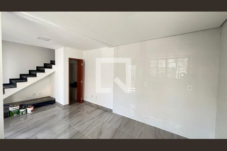 Sala de casa à venda com 2 quartos, 70m² em Vila Alto de Santo Andre, Santo André