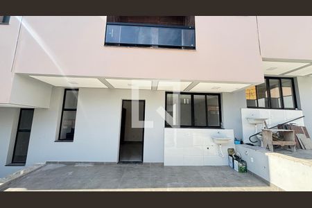 Garagem de casa à venda com 2 quartos, 70m² em Vila Alto de Santo Andre, Santo André