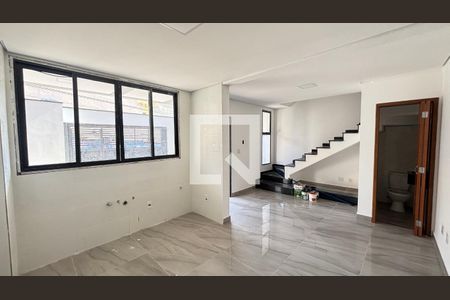 Sala de casa à venda com 2 quartos, 70m² em Vila Alto de Santo Andre, Santo André