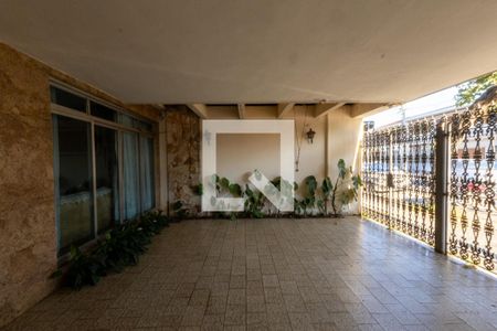 Garagem de casa à venda com 3 quartos, 255m² em Vila Cordeiro, São Paulo