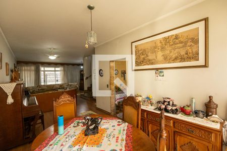 Sala de casa à venda com 3 quartos, 255m² em Vila Cordeiro, São Paulo