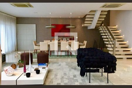 Casa à venda com 5 quartos, 616m² em Barra da Tijuca, Rio de Janeiro