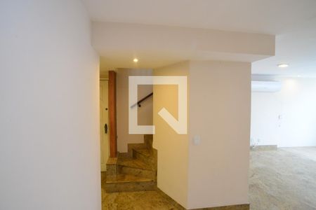 Sala de apartamento à venda com 4 quartos, 251m² em Barra da Tijuca, Rio de Janeiro