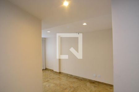 Sala de apartamento à venda com 4 quartos, 251m² em Barra da Tijuca, Rio de Janeiro