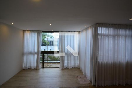 Sala de apartamento à venda com 4 quartos, 251m² em Barra da Tijuca, Rio de Janeiro