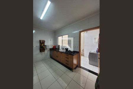 Casa à venda com 2 quartos, 95m² em Vila Carrão, São Paulo