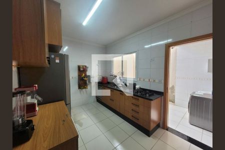 Casa à venda com 2 quartos, 95m² em Vila Carrão, São Paulo
