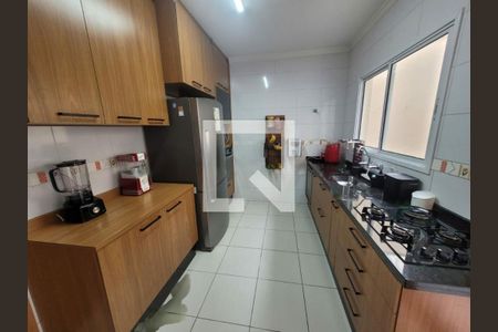 Casa à venda com 2 quartos, 95m² em Vila Carrão, São Paulo