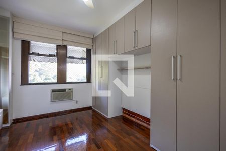Suíte de apartamento à venda com 3 quartos, 120m² em Tijuca, Rio de Janeiro