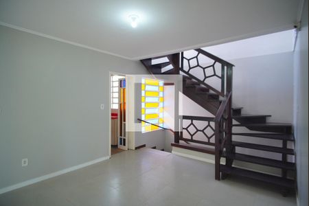 Sala 2 de casa à venda com 5 quartos, 400m² em Chácara das Pedras, Porto Alegre