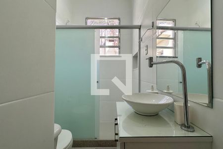 Banheiro de apartamento para alugar com 1 quarto, 35m² em Copacabana, Rio de Janeiro