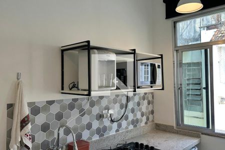 Sala/Cozinha de apartamento para alugar com 1 quarto, 35m² em Copacabana, Rio de Janeiro