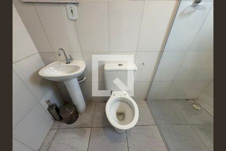 Banheiro de casa à venda com 5 quartos, 264m² em Vila Sao Pedro, Santo André