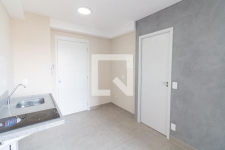 Sala/Cozinha de apartamento à venda com 1 quarto, 25m² em Vila Butantã, São Paulo