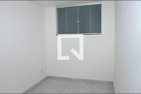 Quarto 1 de apartamento para alugar com 2 quartos, 45m² em Ouro Minas, Belo Horizonte