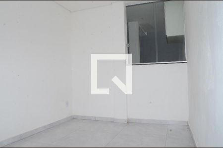 Quarto 2 de apartamento para alugar com 2 quartos, 50m² em Ouro Minas, Belo Horizonte