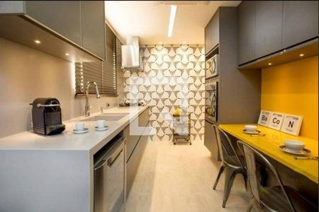 Apartamento à venda com 2 quartos, 129m² em Jardim da Gloria, São Paulo