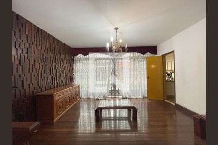 Sala de casa à venda com 3 quartos, 300m² em Tijuca, Rio de Janeiro