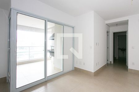 Sala de apartamento à venda com 2 quartos, 67m² em Vila Azevedo, São Paulo