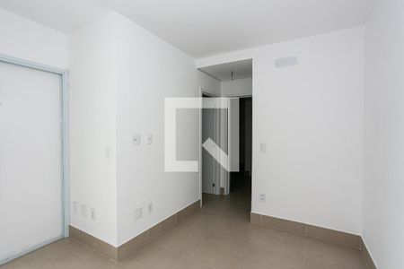 Sala de apartamento à venda com 2 quartos, 67m² em Vila Azevedo, São Paulo