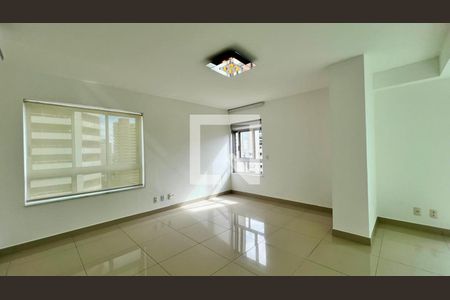 Sala de apartamento à venda com 3 quartos, 127m² em Lourdes, Belo Horizonte