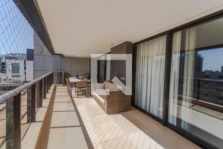 Varanda na Sala de apartamento à venda com 4 quartos, 278m² em Funcionários, Belo Horizonte