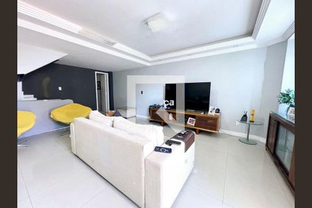 Casa à venda com 3 quartos, 130m² em Pechincha, Rio de Janeiro