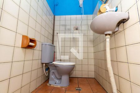 Banheiro  de casa à venda com 3 quartos, 25m² em Parque Cisper, São Paulo