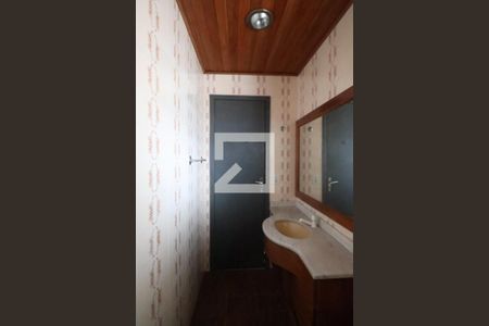 Banheiro de apartamento à venda com 1 quarto, 50m² em Rio Branco, Canoas