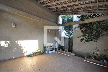 Garagem de casa à venda com 3 quartos, 300m² em Tucuruvi, São Paulo