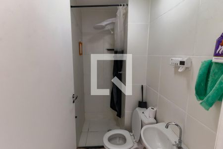 Banheiro de apartamento para alugar com 2 quartos, 43m² em Jardim Paris, São Paulo
