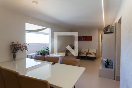 Sala  de apartamento à venda com 4 quartos, 126m² em Buritis, Belo Horizonte