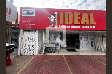 Fachada de casa para alugar com 3 quartos, 250m² em Qnj 17, Brasília