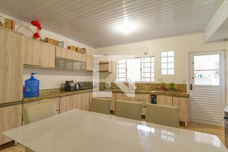 Cozinha de casa para alugar com 6 quartos, 200m² em Guajuviras, Canoas