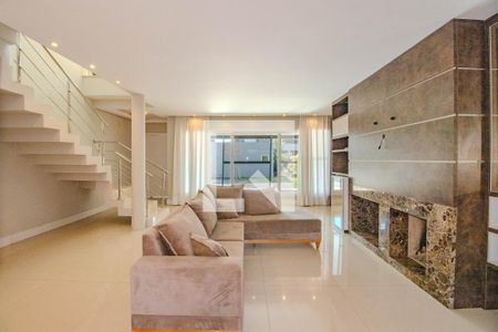 Sala de casa de condomínio à venda com 3 quartos, 234m² em Sarandi, Porto Alegre