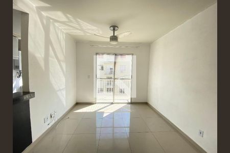 Sala de apartamento para alugar com 2 quartos, 49m² em Quintino Bocaiúva, Rio de Janeiro
