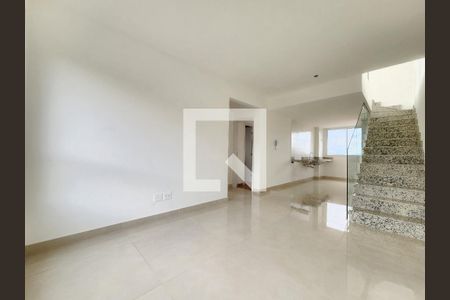 Sala de apartamento à venda com 2 quartos, 128m² em Santa Efigênia, Belo Horizonte