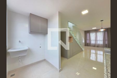 Cozinha e área de serviço  de apartamento para alugar com 2 quartos, 128m² em Santa Efigênia, Belo Horizonte