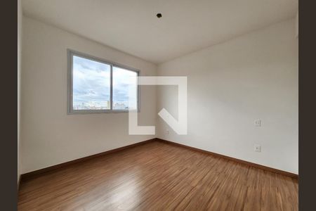 Suíte de apartamento à venda com 2 quartos, 128m² em Santa Efigênia, Belo Horizonte