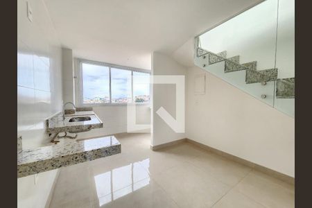 Cozinha de apartamento à venda com 2 quartos, 128m² em Santa Efigênia, Belo Horizonte