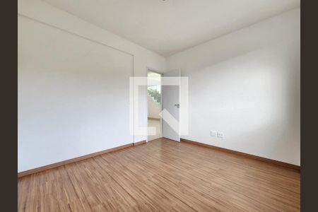 Quarto de apartamento à venda com 2 quartos, 128m² em Santa Efigênia, Belo Horizonte