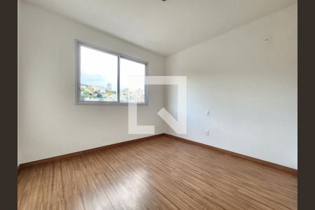 Quarto de apartamento à venda com 2 quartos, 128m² em Santa Efigênia, Belo Horizonte