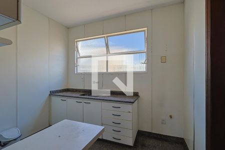 Cozinha de apartamento à venda com 3 quartos, 154m² em Santa Lúcia, Belo Horizonte